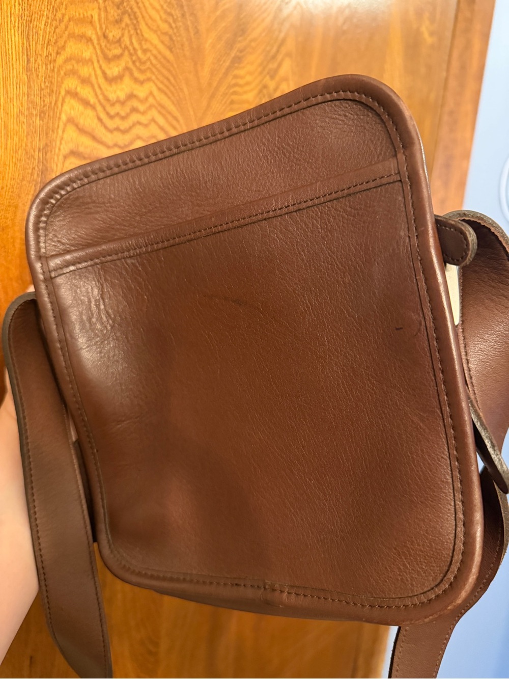 Coach Brown Leather Crossbody Messenger Bag/camera bag